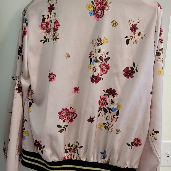 Clothes - Picture 2 of 2